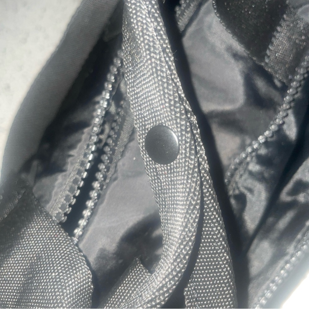 Stylish Reebok gym bag - Picture 13 of 16